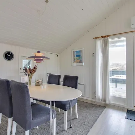 Vakantiehuis Lilja - 1-5km From The Sea By Interhome Fanø